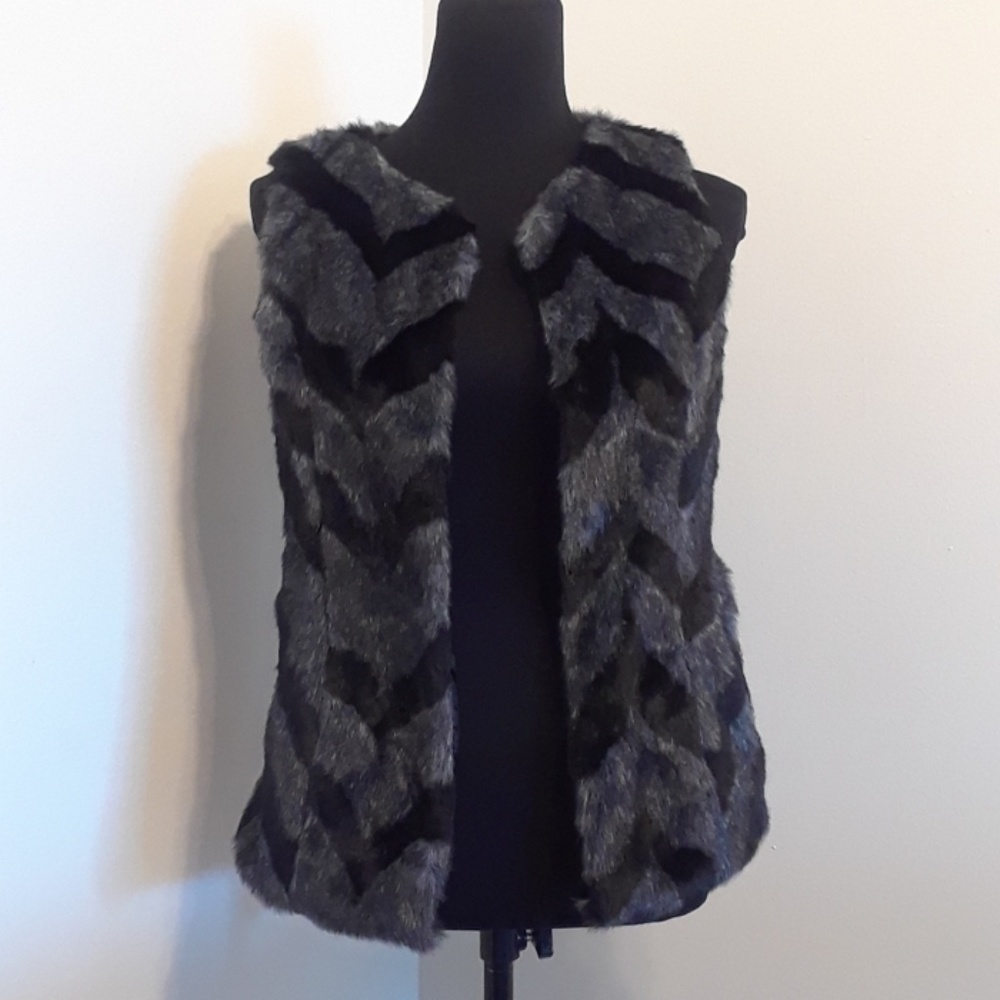 A'GACI "TIMING" Faux Fur Vest